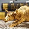 NORTHEUINS Resin Wall Street Bull Figurine Cattle OX Statue Market Miam Bull Home Feng Shui Art Official Desktop Decor Sculpture